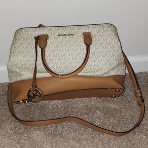 Michael Kors Crossbody Bag